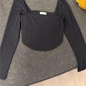 Aritzia Babaton contour Black Long Sleeve